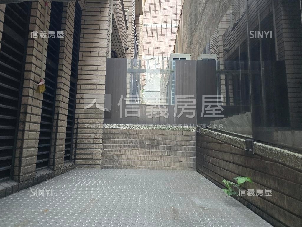 光禾。雙套房採光。圓夢房屋室內格局與周邊環境