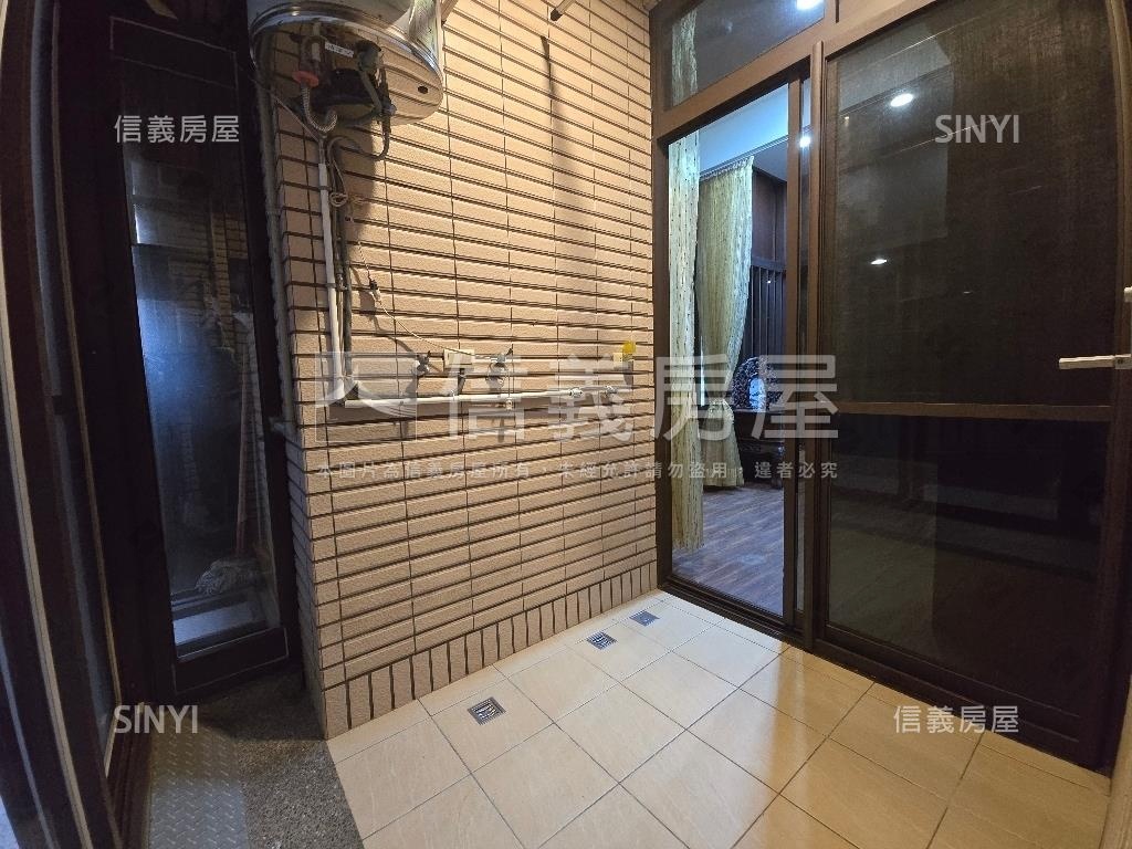 光禾。雙套房採光。圓夢房屋室內格局與周邊環境