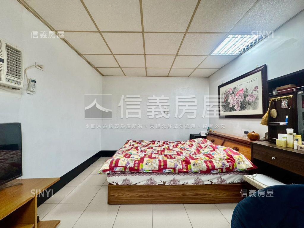 漢神百貨旁正路邊間金店房屋室內格局與周邊環境