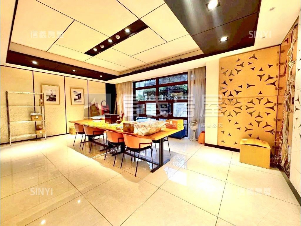 東湖畔兩房加車位房屋室內格局與周邊環境