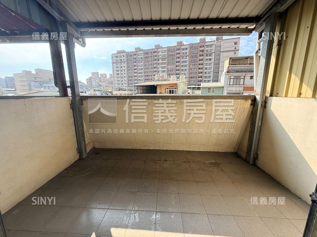 正忠路正路黃金透店房屋室內格局與周邊環境