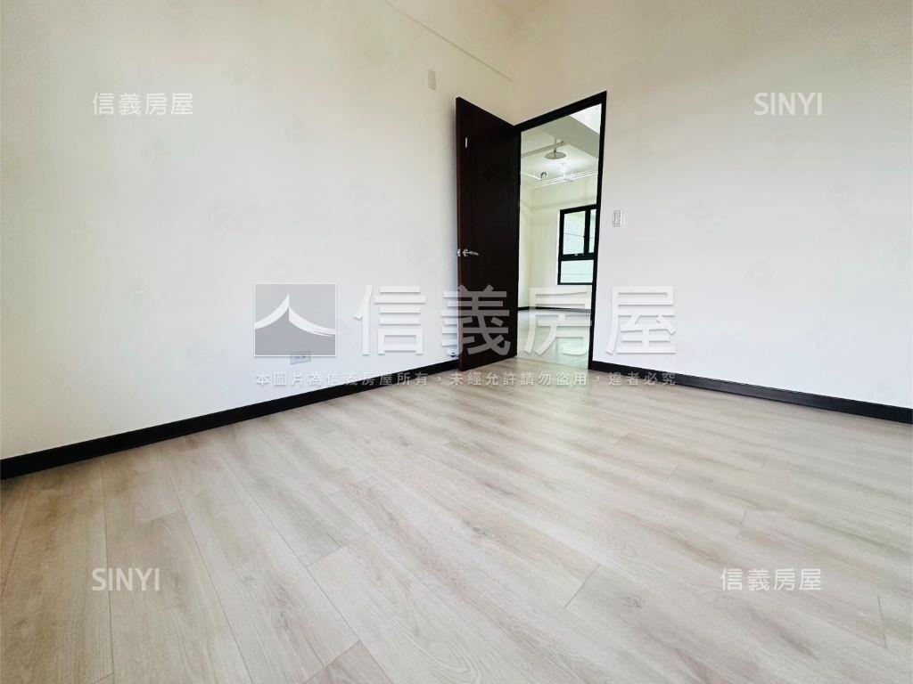 青溪翫高樓層三房車位１房屋室內格局與周邊環境