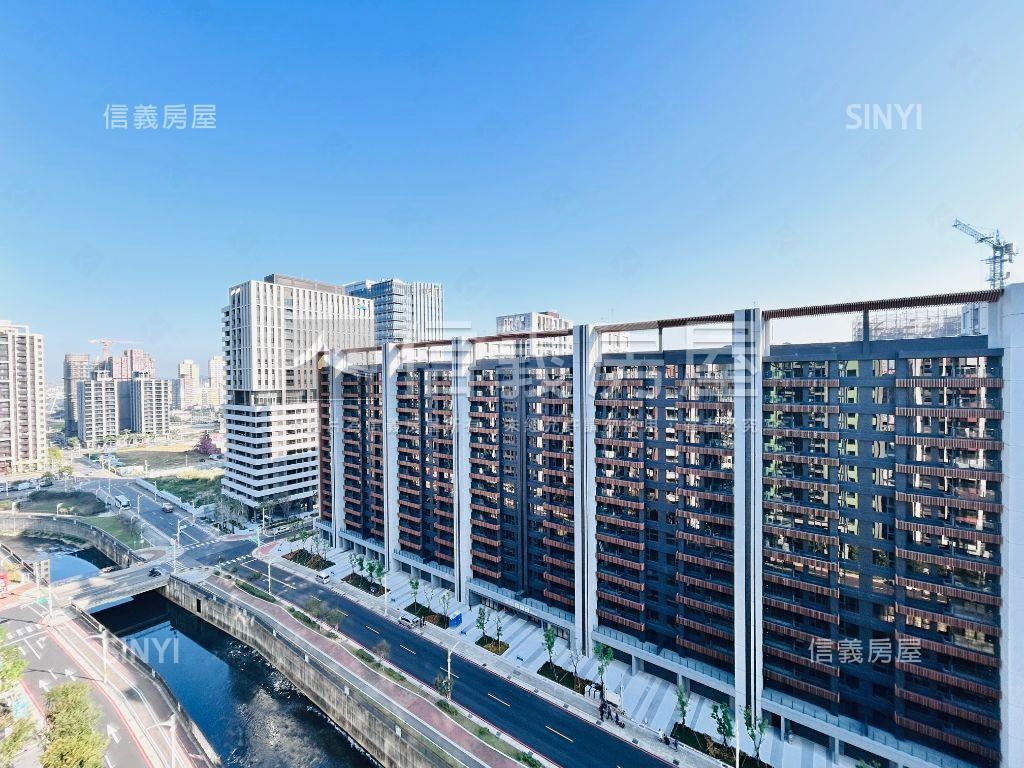 青溪翫高樓層三房車位１房屋室內格局與周邊環境