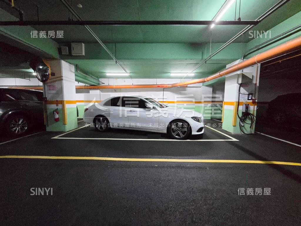 榮耀巴黎稀有大坪數高樓層房屋室內格局與周邊環境