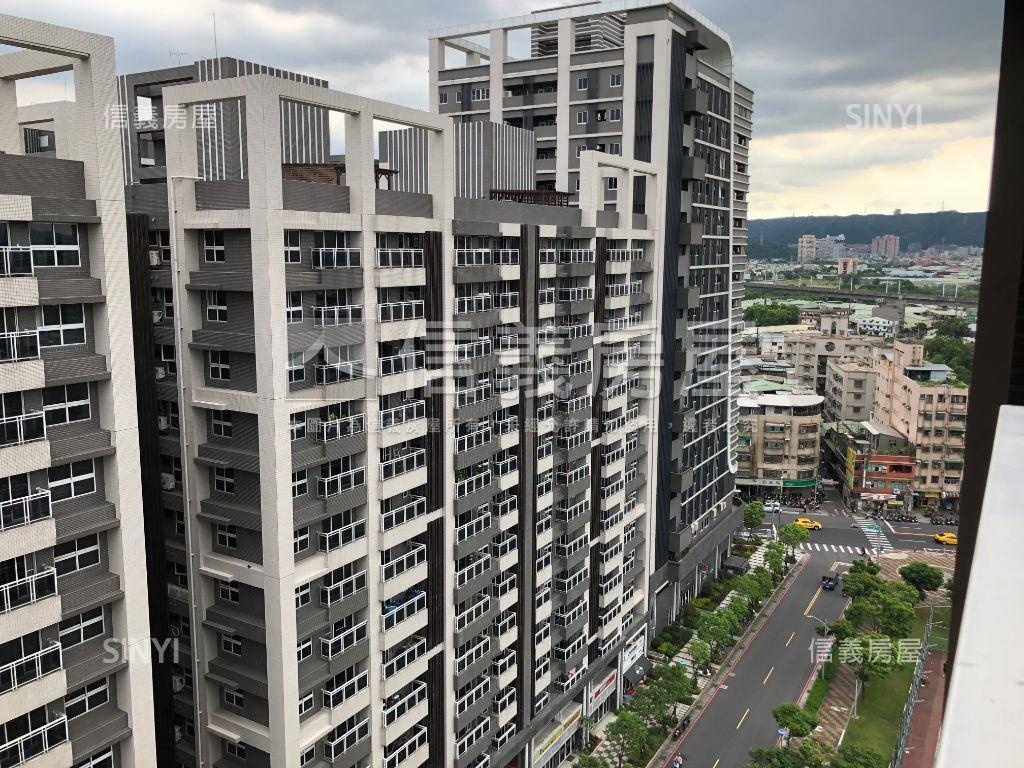 面中庭◆曼哈頓房屋室內格局與周邊環境