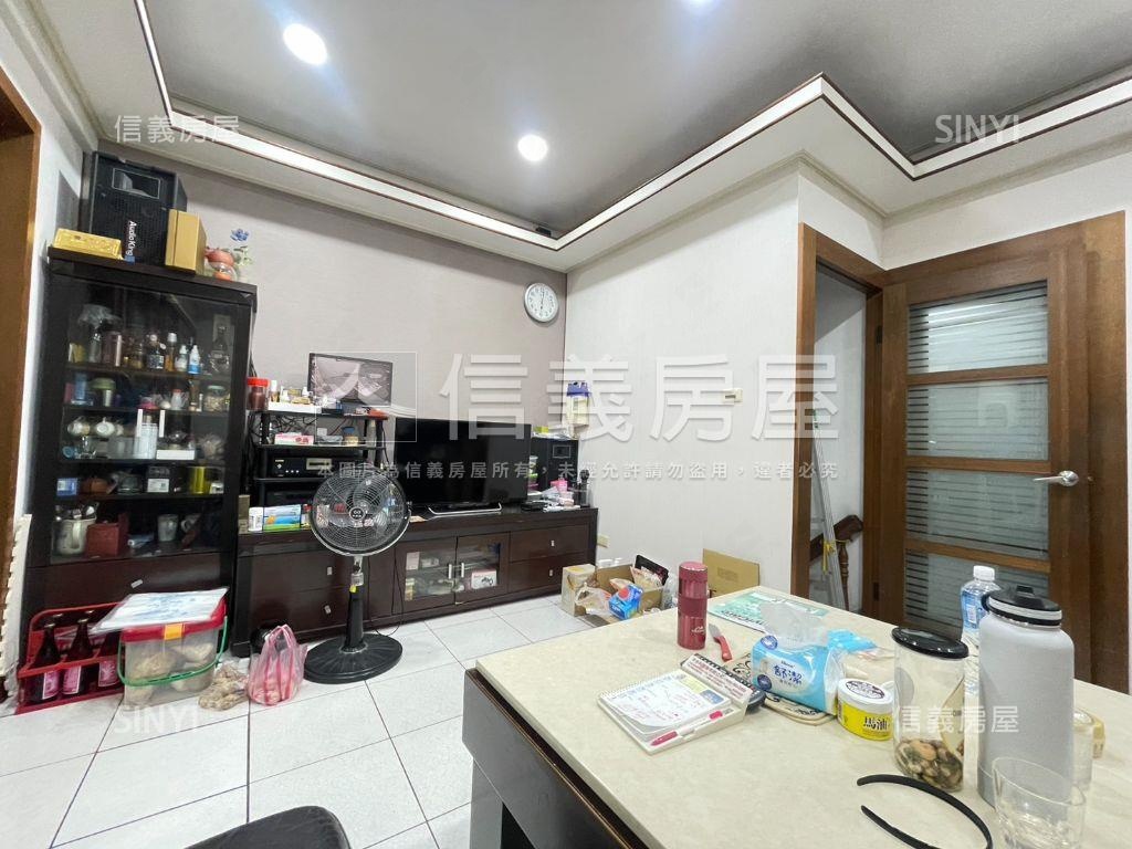 近未來捷運站稀有店辦房屋室內格局與周邊環境