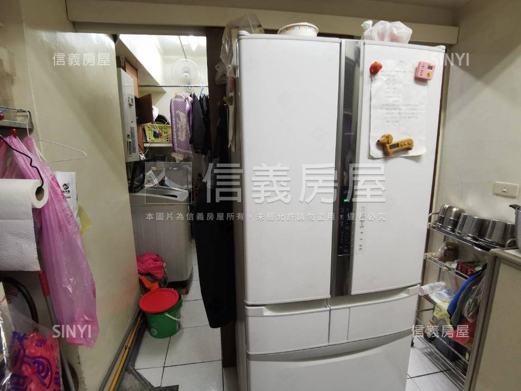 近未來捷運站稀有店辦房屋室內格局與周邊環境