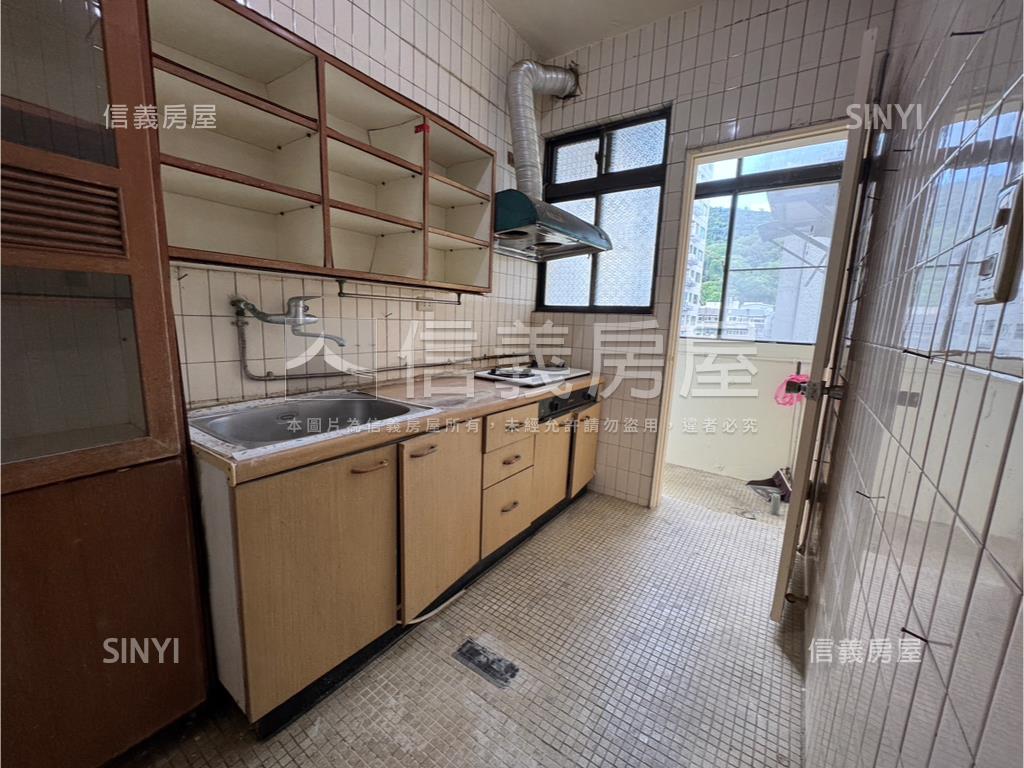 鄰近美麗華生活圈三房公寓房屋室內格局與周邊環境