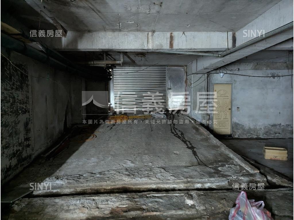 頂溪店鋪地下室房屋室內格局與周邊環境