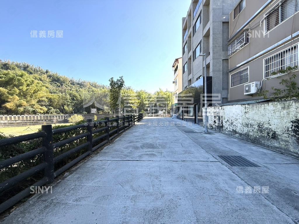 全新電梯別墅房屋室內格局與周邊環境