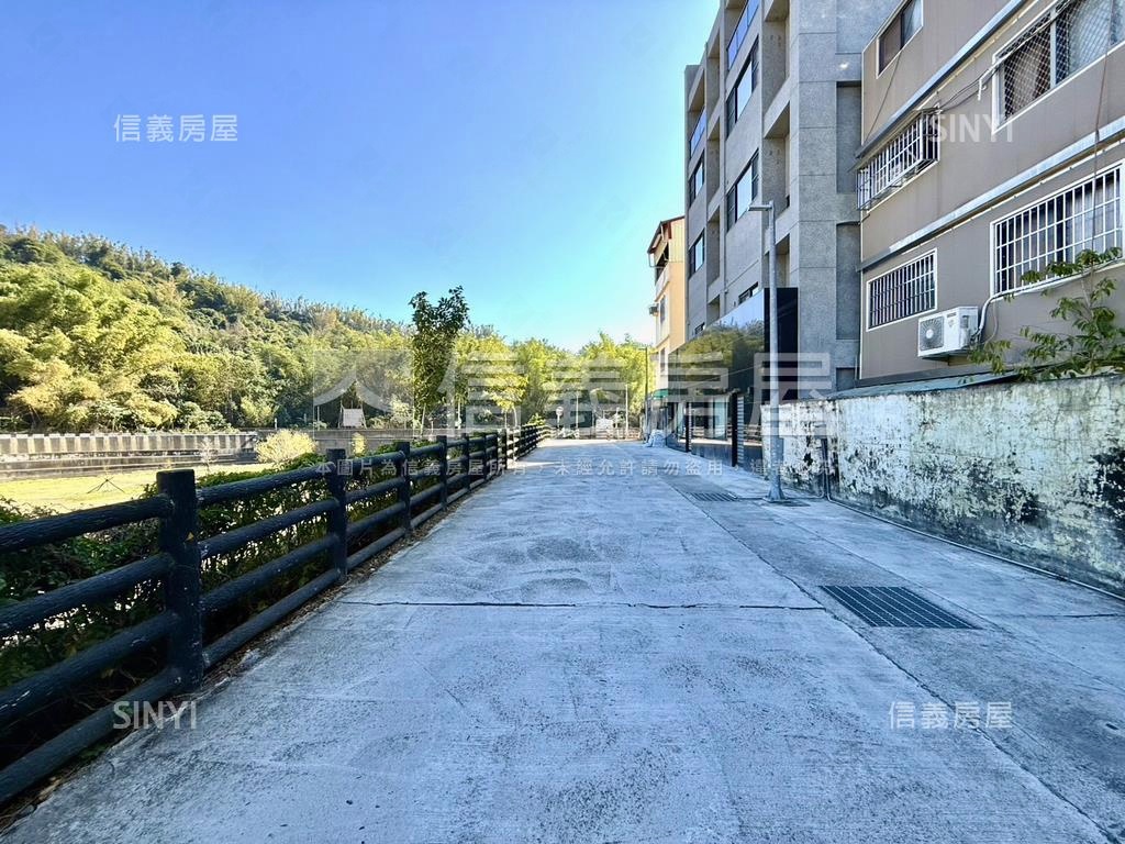 全新電梯別墅房屋室內格局與周邊環境