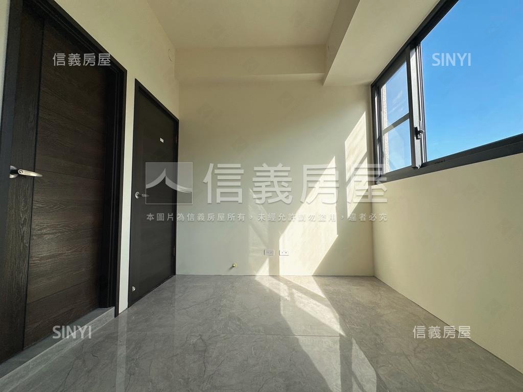 全新電梯別墅房屋室內格局與周邊環境