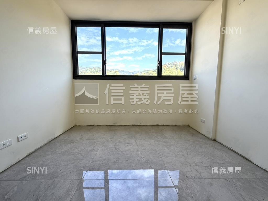 全新電梯別墅房屋室內格局與周邊環境