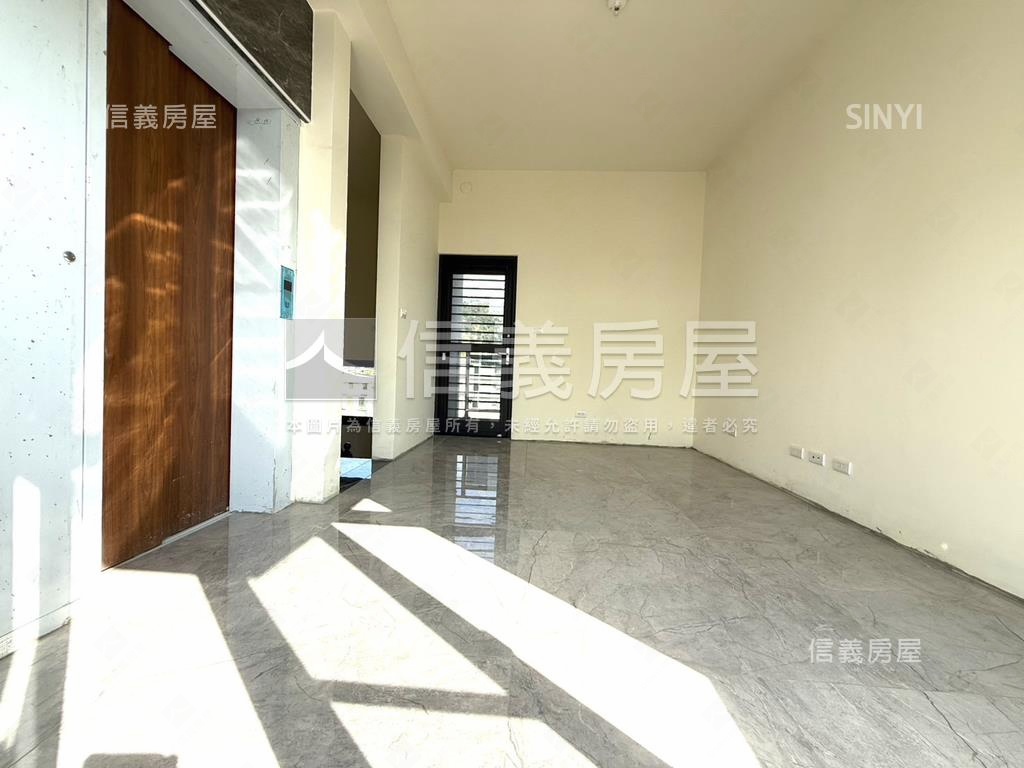 全新電梯別墅房屋室內格局與周邊環境