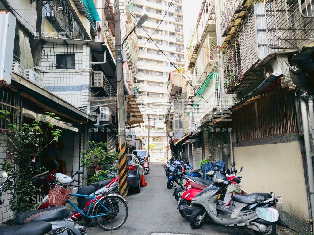 近捷運景安潛力都更一樓房屋室內格局與周邊環境