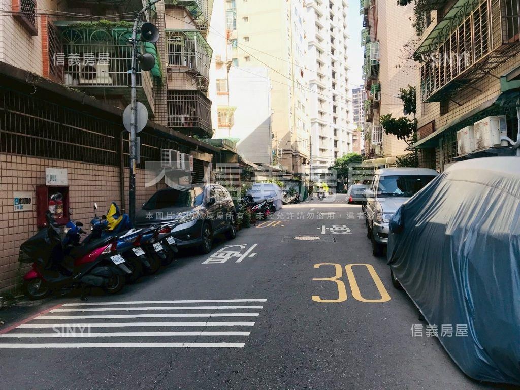 近捷運景安潛力都更一樓房屋室內格局與周邊環境