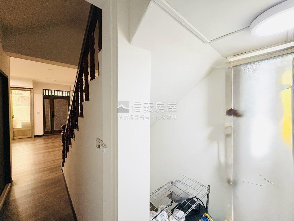 專任竹北縣政二路透天房屋室內格局與周邊環境