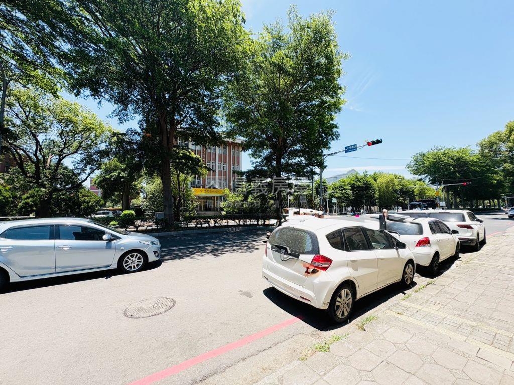 專任竹北縣政二路透天房屋室內格局與周邊環境