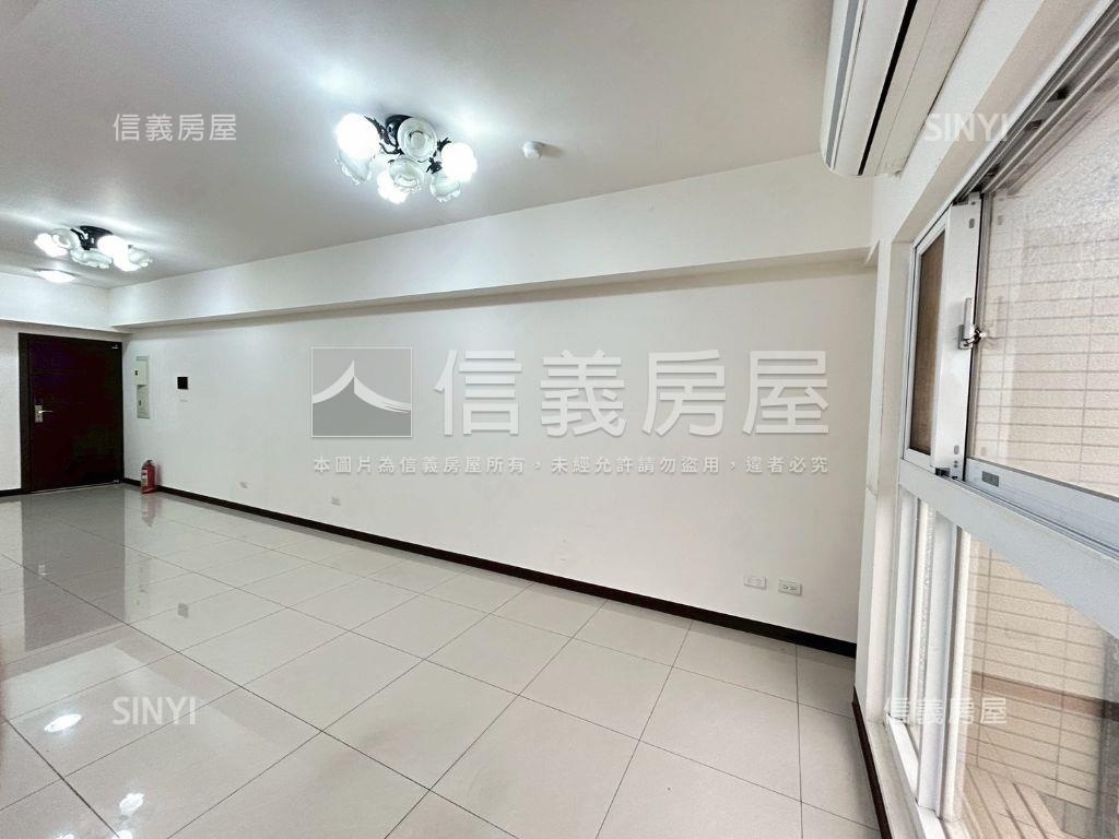法國紅面學校２房車位房屋室內格局與周邊環境