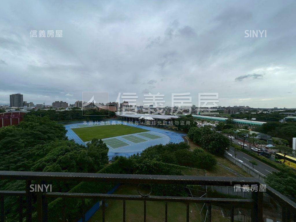 法國紅面學校２房車位房屋室內格局與周邊環境