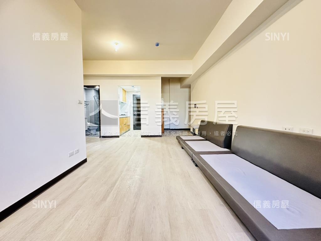 小檜溪公園景露臺三房車位房屋室內格局與周邊環境