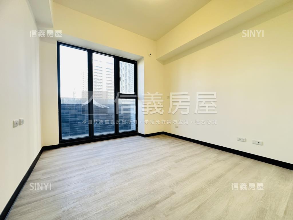 小檜溪公園景露臺三房車位房屋室內格局與周邊環境