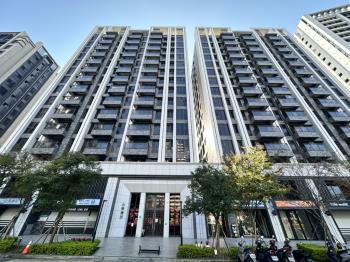 小檜溪公園景露臺三房車位