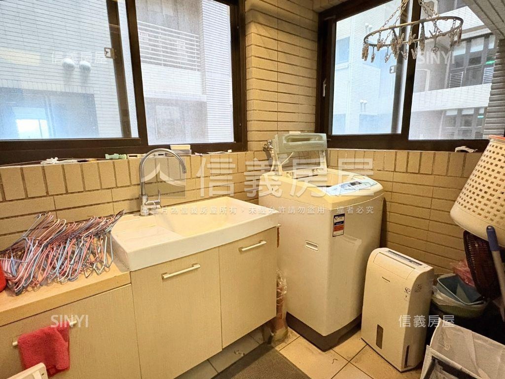 心六藝美妝前後陽台大二房房屋室內格局與周邊環境