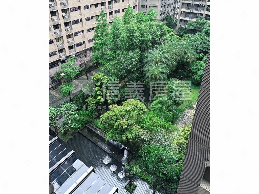 心六藝美妝前後陽台大二房房屋室內格局與周邊環境