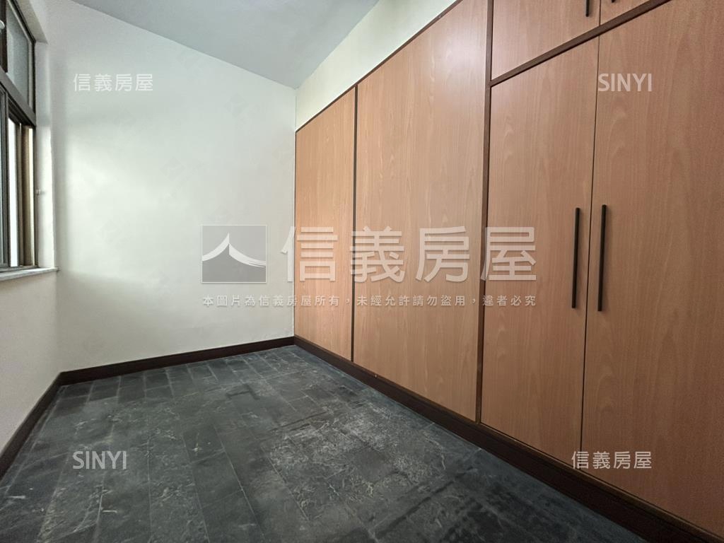 近副都心低總價三房房屋室內格局與周邊環境