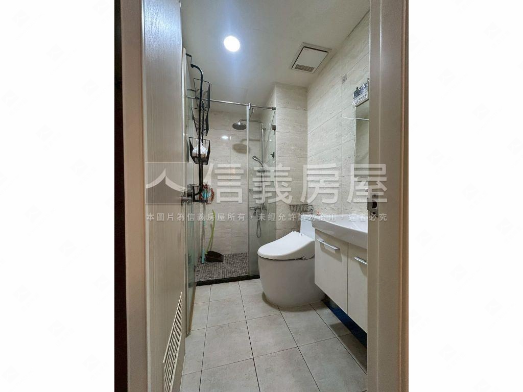 香榭高樓市景兩房房屋室內格局與周邊環境