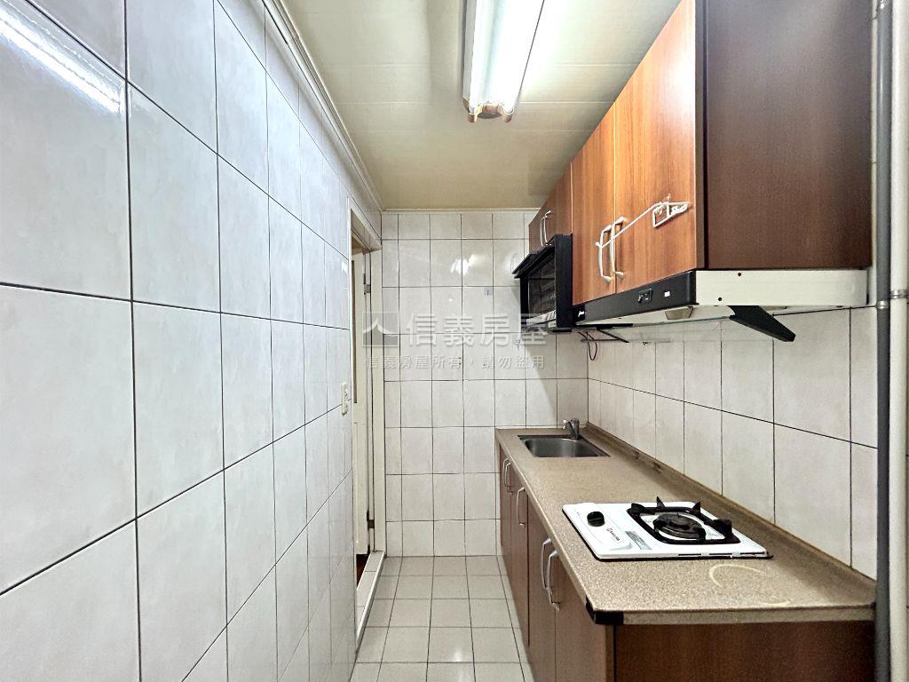 【輝煌】康定電梯兩房房屋室內格局與周邊環境
