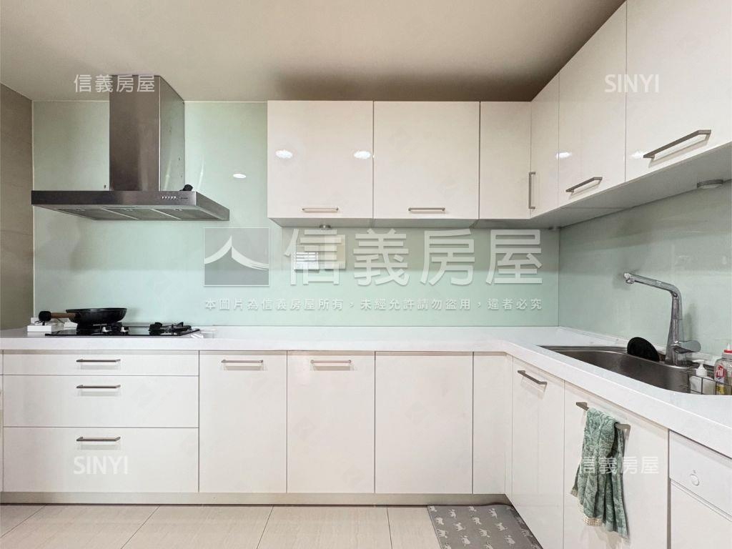 文林硯經典四房三衛雙平車房屋室內格局與周邊環境