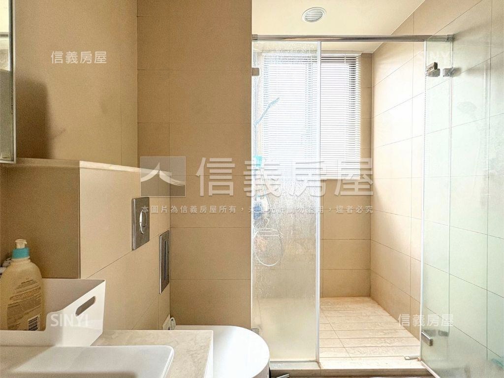 文林硯經典四房三衛雙平車房屋室內格局與周邊環境