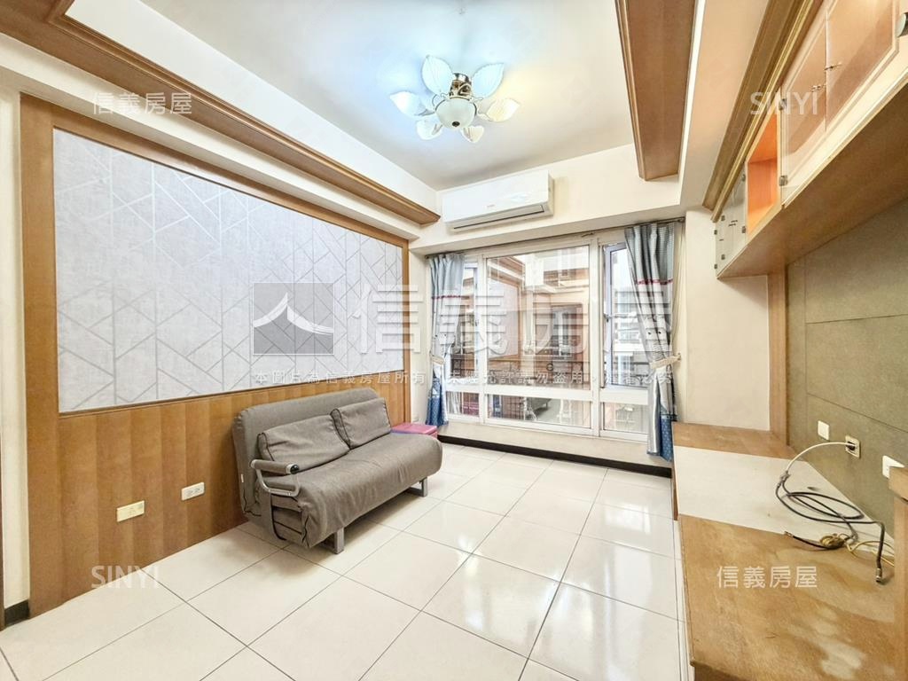 法國經典˙雙併成家２房房屋室內格局與周邊環境