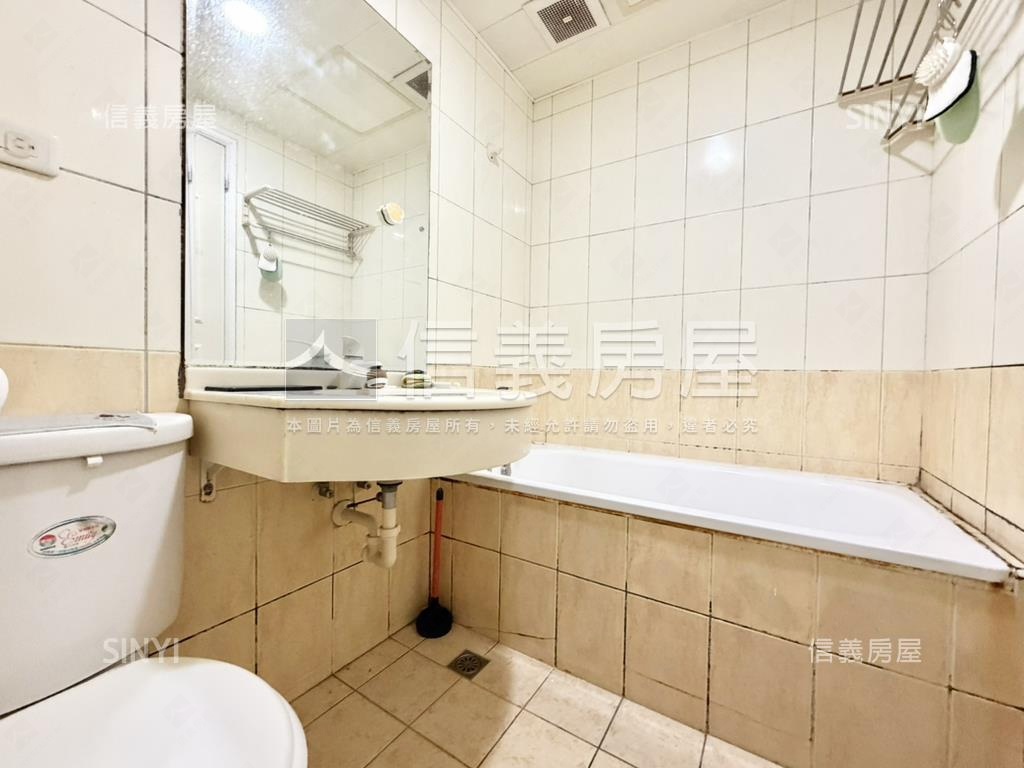 法國經典˙雙併成家２房房屋室內格局與周邊環境