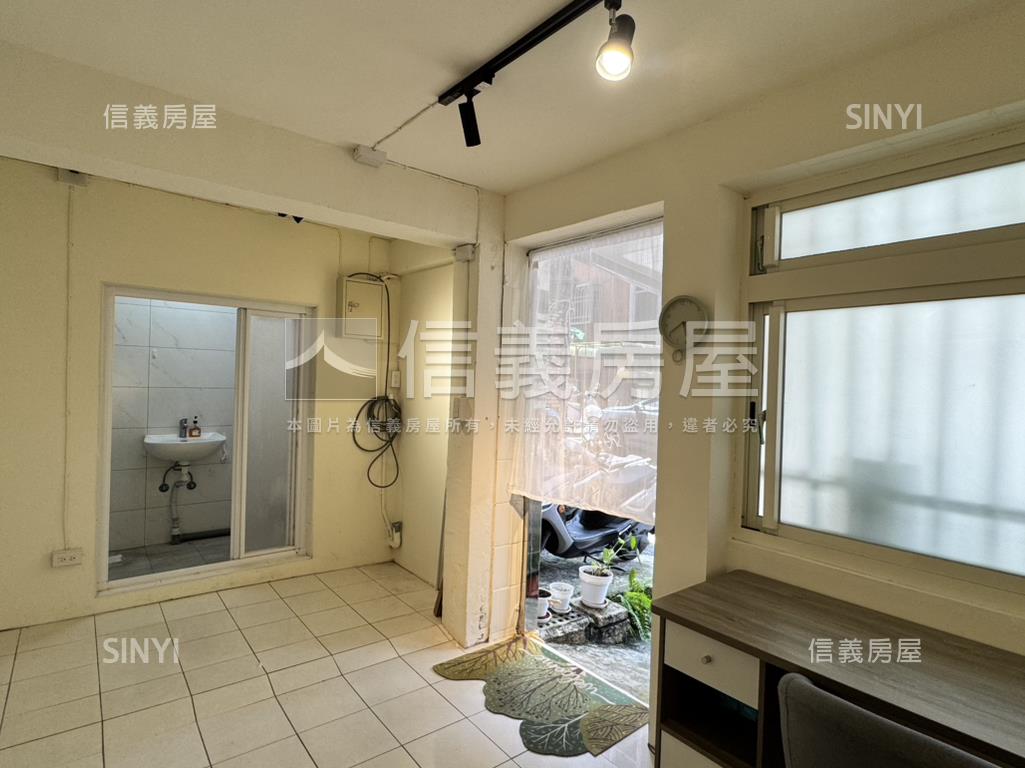 五峰路陽光明媚房屋室內格局與周邊環境