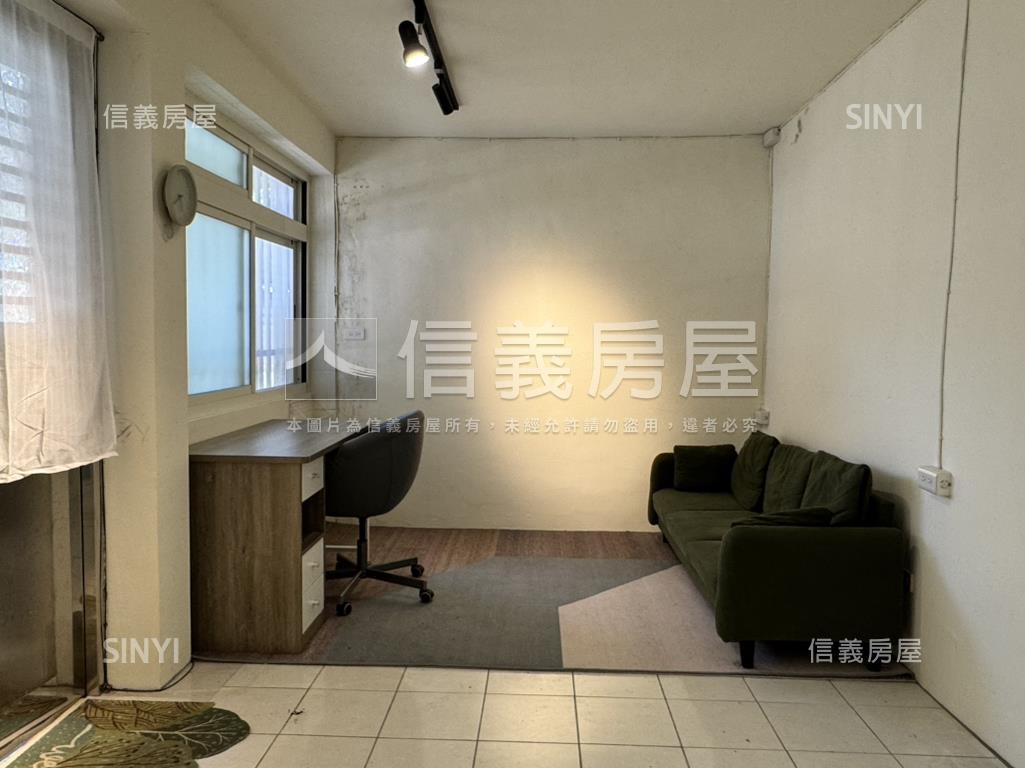 五峰路陽光明媚房屋室內格局與周邊環境