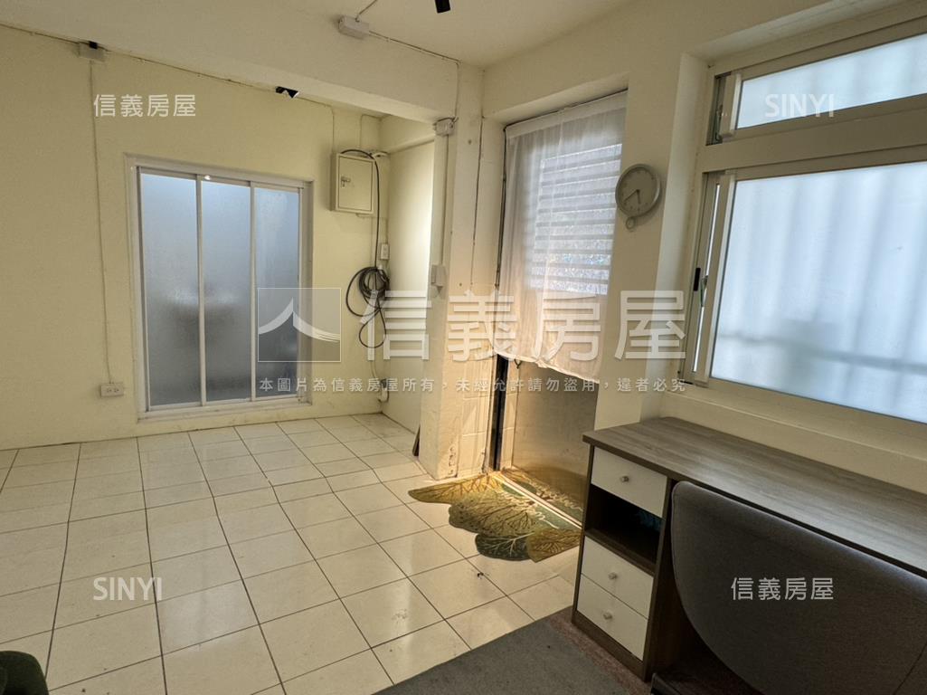 五峰路陽光明媚房屋室內格局與周邊環境