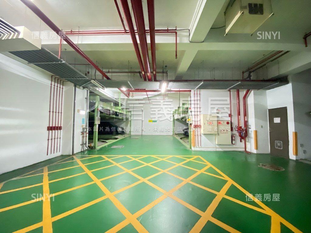 雙敦方正美裝後棟阿曼房屋室內格局與周邊環境