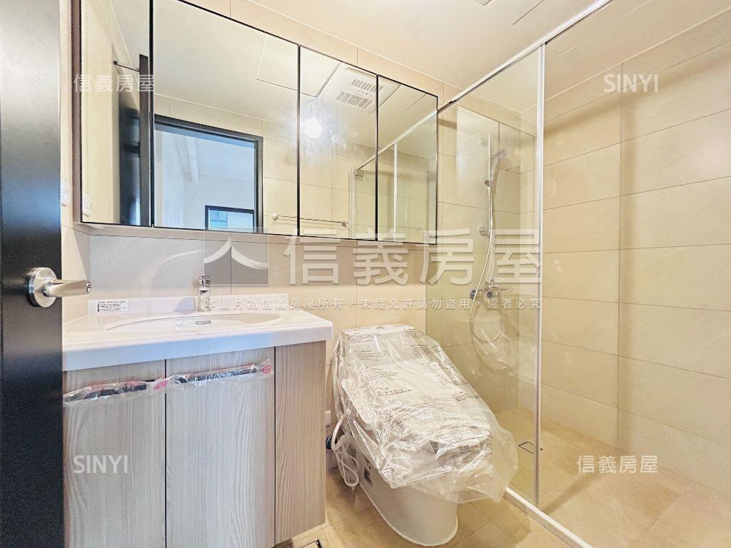 新画峰精選電梯兩房車位房屋室內格局與周邊環境