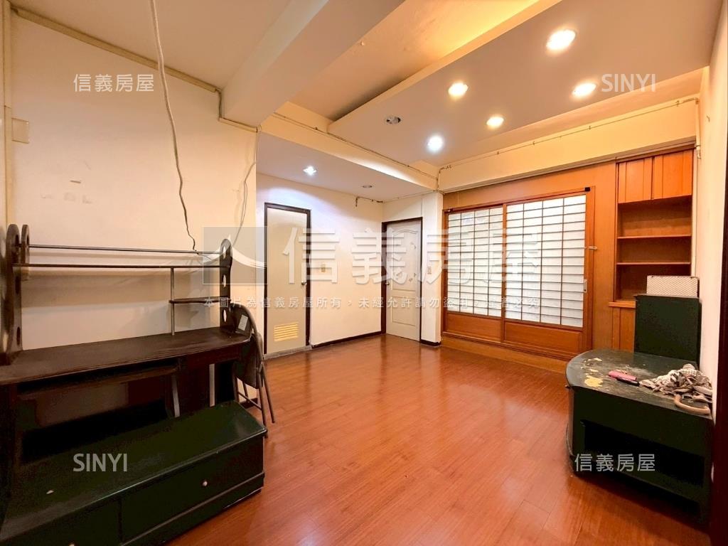 英才路公寓四房房屋室內格局與周邊環境