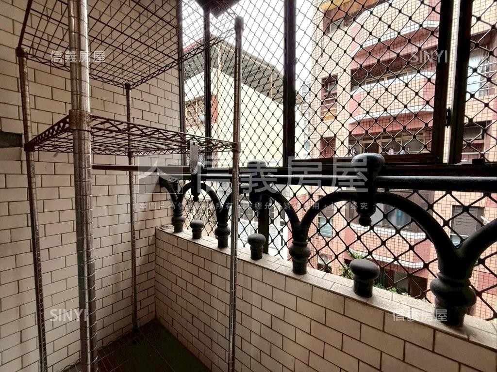 英才路公寓四房房屋室內格局與周邊環境