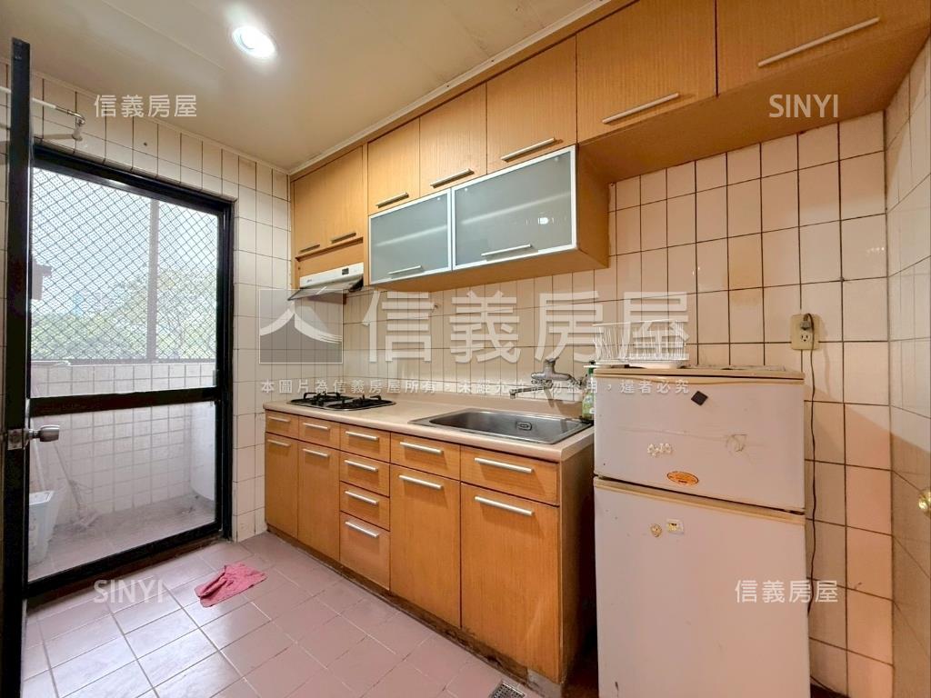 英才路公寓四房房屋室內格局與周邊環境