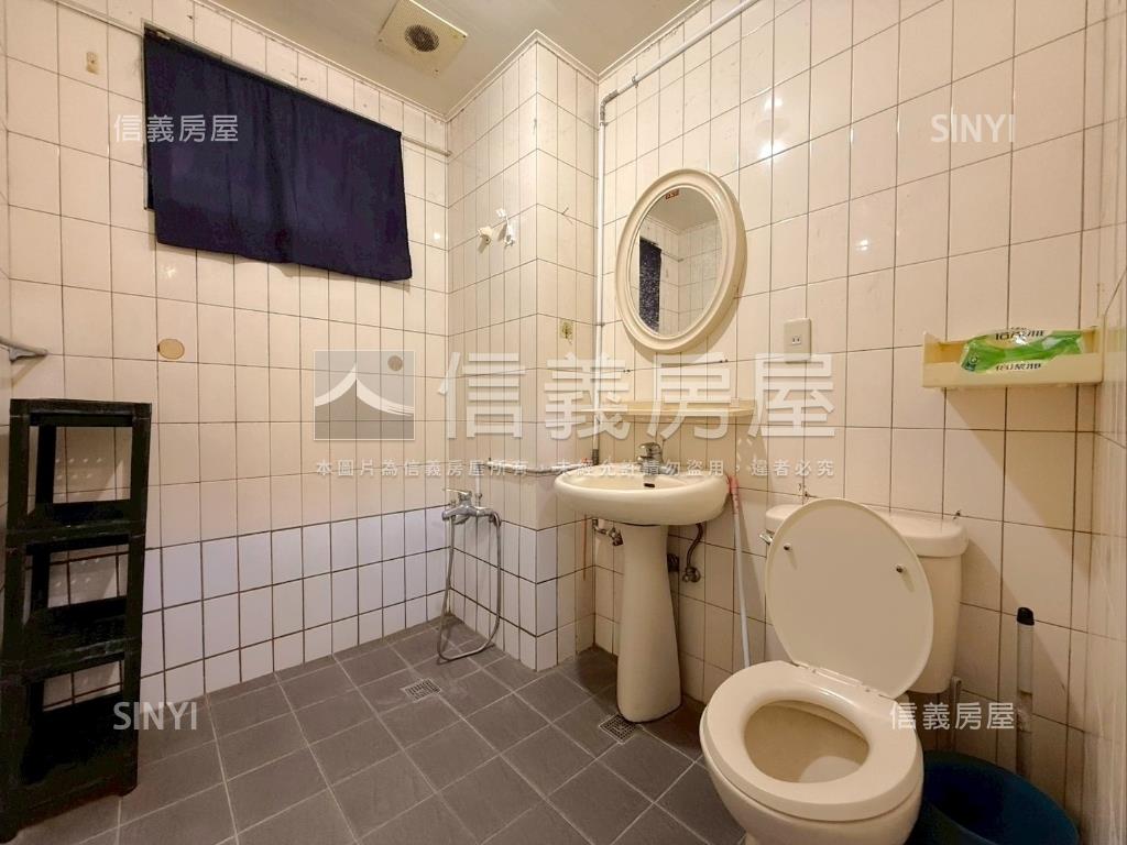 英才路公寓四房房屋室內格局與周邊環境