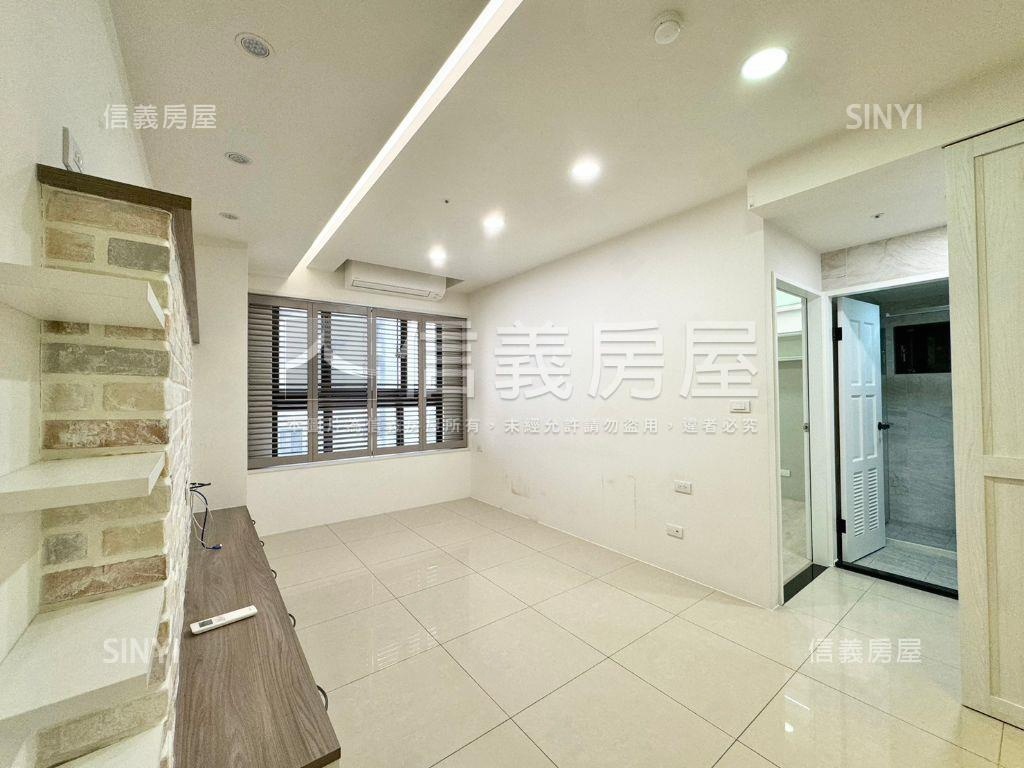 世紀城裝潢美兩房房屋室內格局與周邊環境