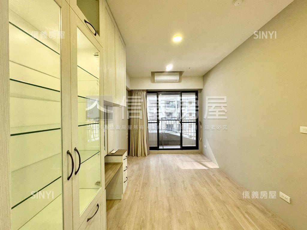 世紀城裝潢美兩房房屋室內格局與周邊環境