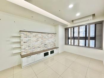 世紀城裝潢美兩房