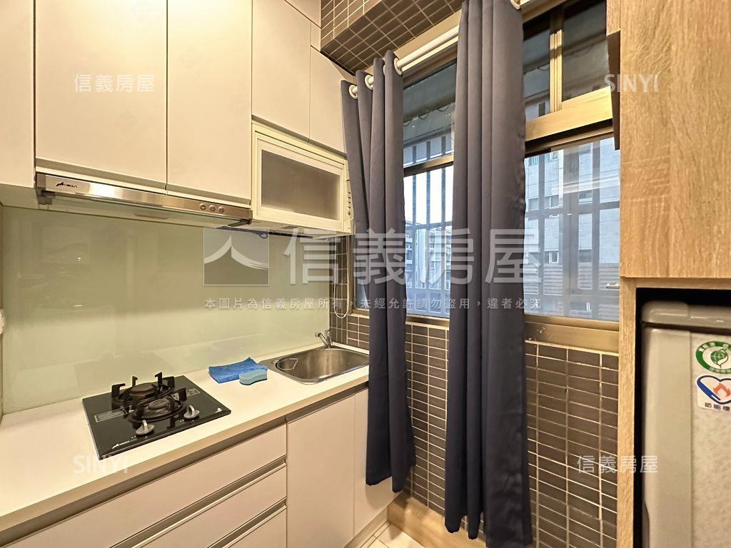 中山國小站精美裝潢套房房屋室內格局與周邊環境