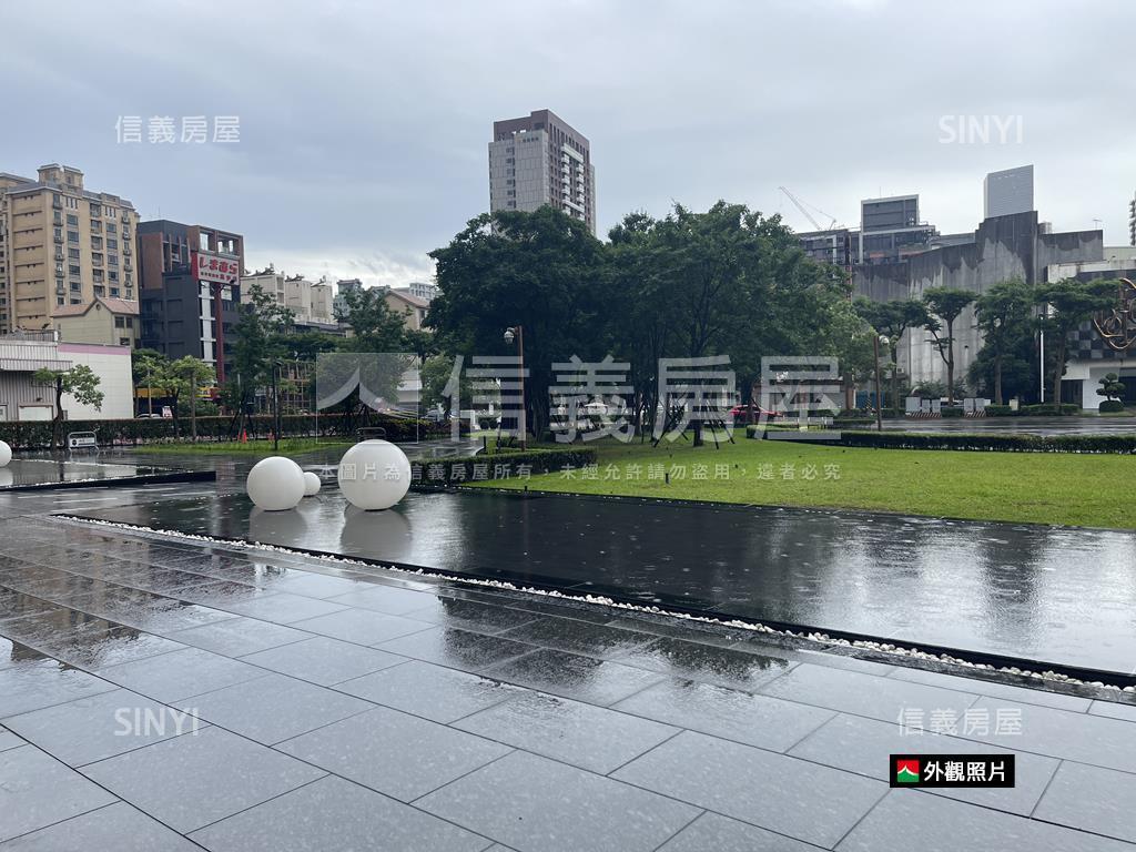 專任昭揚縱橫城市景觀豪邸房屋室內格局與周邊環境